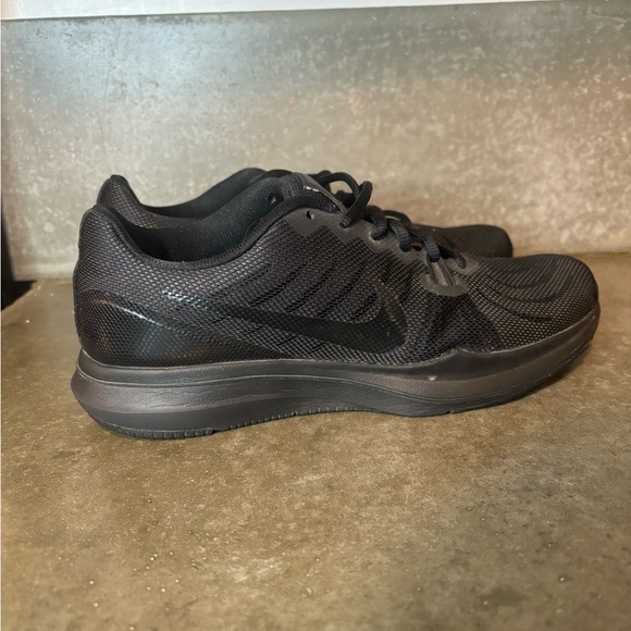 Nike In Season 7 TR Training Black And White Size Women’s 7 Running / Training - Picture 4 of 13